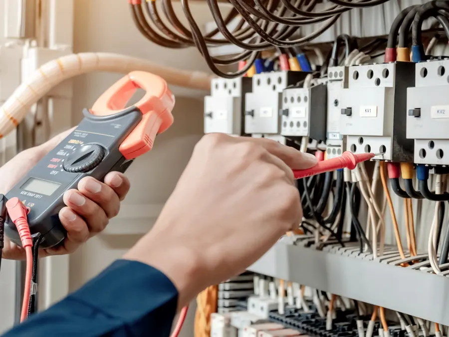 Éclairage par un électricien à Paris